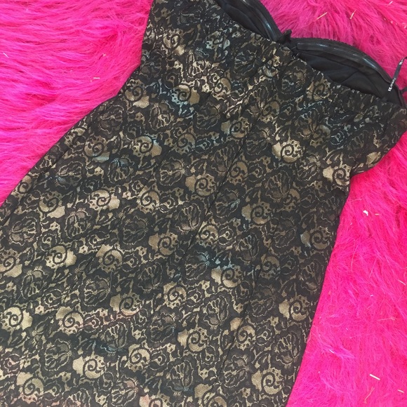 Dress - Picture 3 of 3